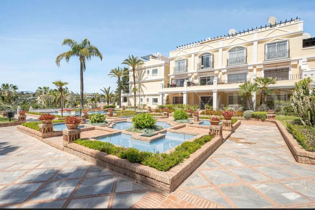 Stunning & Ultra 3 Bed, Walk Everywhere! Apartment
