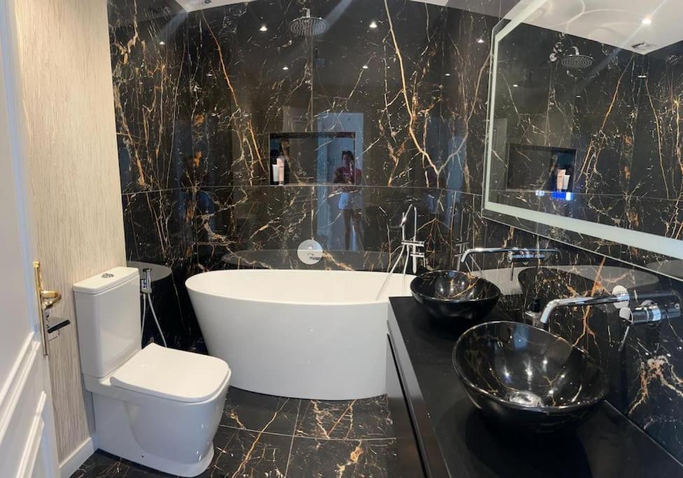 Stunning & Ultra 3 Bed, Walk Everywhere! *